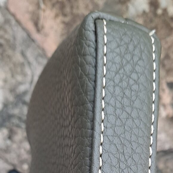 Dooney & Bourke Olive Pebble Leather Kisslock Coin Purse (NWT) - Picture 3 of 10